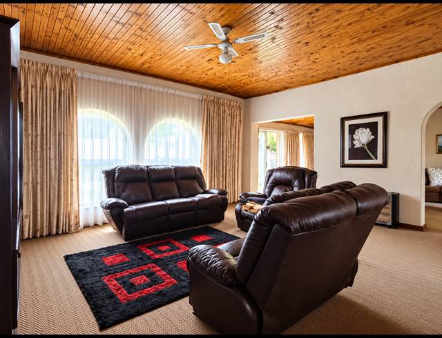 3 BEDROOM HOUSE FOR SALE IN BERGSIG